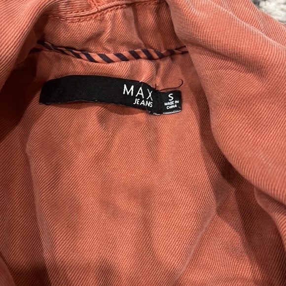 Size small - Picture 3 of 3